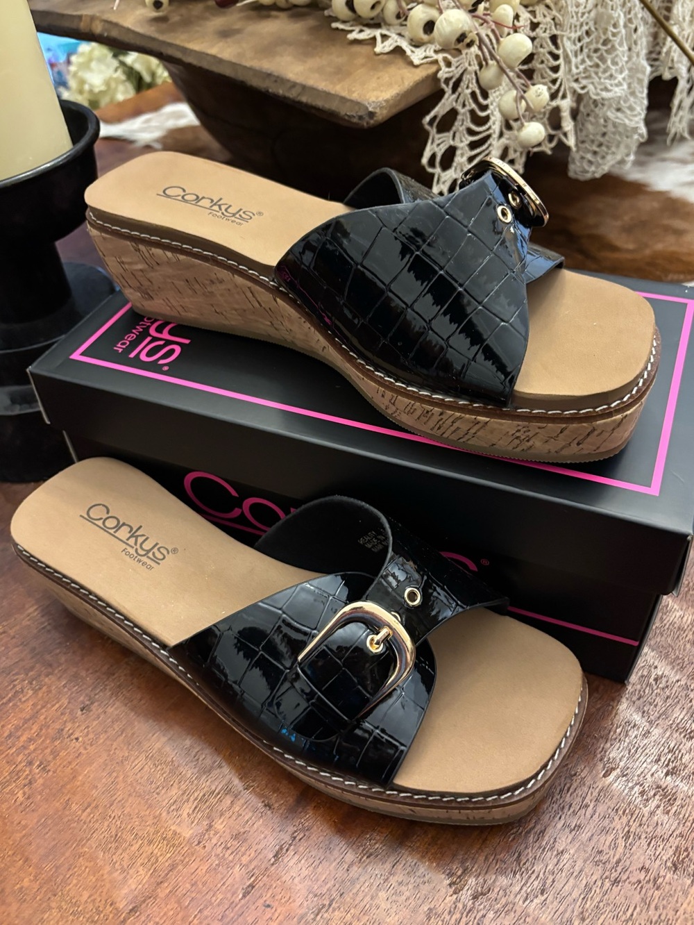 NWT Corkeys Footwear Women's Reality Wedge Black size 9 (fits like 10)